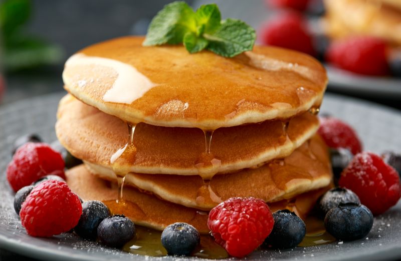 Υγιεινά pancakes με βρώμη και μπανάνα